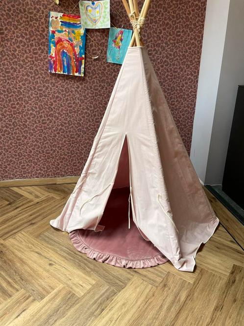 Moi Mili roze tipi tent met Moi Mili kleed, Kinderen en Baby's, Speelgoed | Speeltenten, Zo goed als nieuw, Ophalen