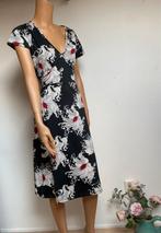 King Louie cup dress jurk travelstof maat M nieuwstaat, Maat 38/40 (M), Ophalen of Verzenden, Zo goed als nieuw, Knielengte