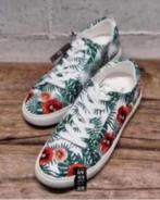 Kenneth Cole - Prachtige sneakers maat 40 - Nieuw €120, Wit, Kenneth Cole, Nieuw, Ophalen of Verzenden