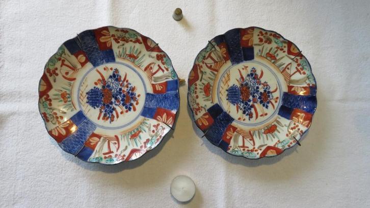 Imari bord Japans porselein 2x, Antiek en Kunst, Antiek | Porselein, Ophalen of Verzenden