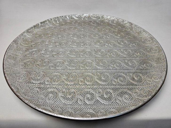Mooi Marokkaans zilverkleurig dienblad, Huis en Inrichting, Woonaccessoires | Dienbladen, Gebruikt, Metaal, Rond, Ophalen