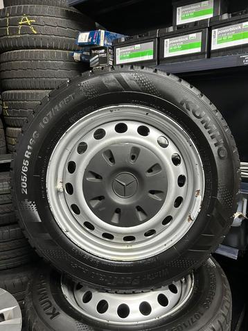16 Inch Winterbanden Mercedes Vito 5x112 beschikbaar voor biedingen