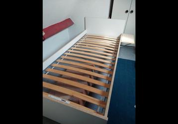 IKEA bed wit 200x90 cm te koop - prijs verlaagd  beschikbaar voor biedingen