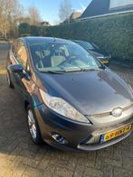 Ford Fiësta 1.25 60KW 3DR 2009 kleur donkergrijs ghia, Auto's, Voorwielaandrijving, 600 kg, 1242 cc, 4 cilinders