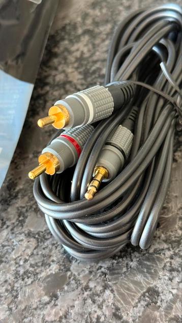 JACK 3.5 MM -> TULP 2 x RCA STEREO AUDIO KABEL 2.5 of 5 M  beschikbaar voor biedingen