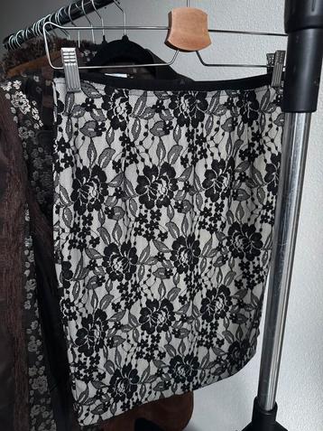 Mango Suit zwart kanten midi rok beschikbaar voor biedingen