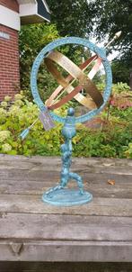 bronzen zonnewijzer / man met zonnewijzer / nieuw, Tuin en Terras, Zonnewijzers, Ophalen of Verzenden, Huis en tuin decoratie Marie