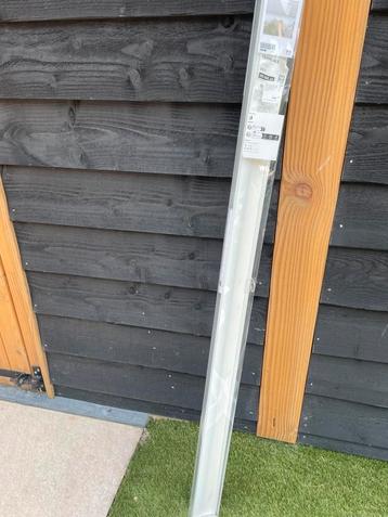 Hoppvals 140x210 wit beschikbaar voor biedingen