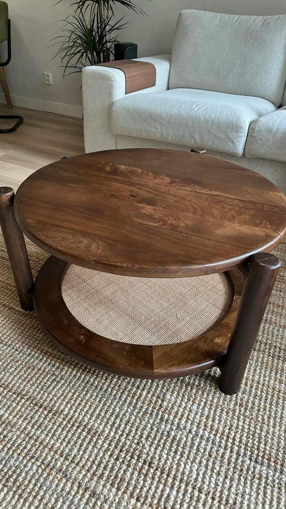 Mango houten salontafel rond met rotan, Huis en Inrichting, Tafels | Salontafels, Zo goed als nieuw, Minder dan 50 cm, 50 tot 100 cm