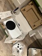 Xbox Series S - Starter Bundle, Spelcomputers en Games, Spelcomputers | Xbox Series X en S, Ophalen of Verzenden, Zo goed als nieuw