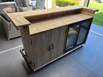 Unieke kwaliteit buitenbar van steigerhout in elke maat/vorm beschikbaar voor biedingen