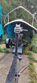 Mooie vissersboot met trailer en accessoires, Ophalen