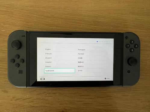 Switch met toebehoren, Spelcomputers en Games, Spelcomputers | Nintendo Switch, Gebruikt, Switch Original, Met 2 controllers, Ophalen
