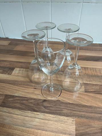 Wine glasses beschikbaar voor biedingen