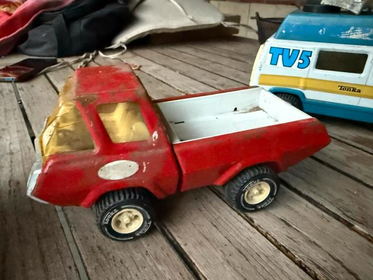 2 Oude Tonka Auto's - Vintage Speelgoed, Antiek en Kunst, Antiek | Speelgoed, Ophalen of Verzenden