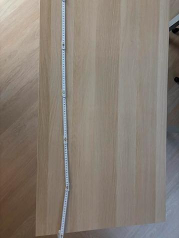 Bureau IKEA Lagkapten/krille beschikbaar voor biedingen