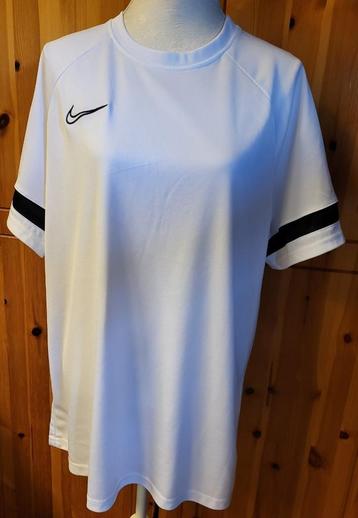 Wit Nike sportshirt dri-fit maat XXL (eventueel 2x) beschikbaar voor biedingen