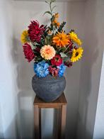 Bloemen met grote pot, Huis en Inrichting, Woonaccessoires | Kunstplanten en Kunstbloemen, Ophalen, Zo goed als nieuw
