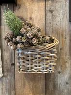 Wand / kapstok mandje, Huis en Inrichting, Woonaccessoires | Schalen en Manden, Mand, Vierkant, Riet, Nvt
