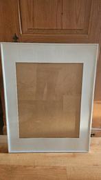 Grote witte fotolijst, Ophalen