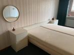 2-persoonsbed 180x200 met nachtkastjes + Tempur matras, Ophalen, Overige materialen, Gebruikt, Wit