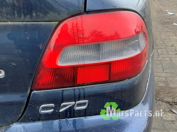 Achterlicht rechts van een Volvo C70, Auto-onderdelen, Verlichting, Volvo, Gebruikt, 3 maanden garantie, Ophalen of Verzenden