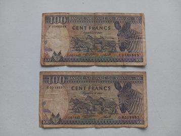 Twee bankbiljetten Rwanda - 100 francs beschikbaar voor biedingen
