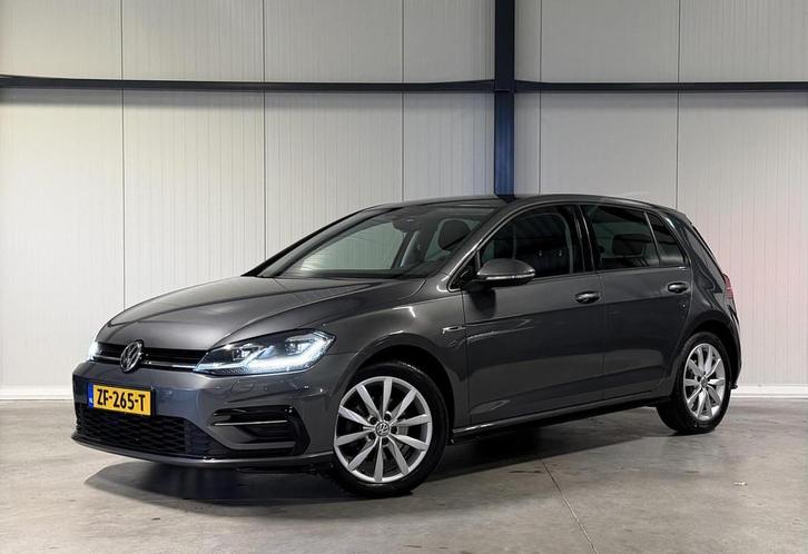 Volkswagen Golf 1.5 TSI 150PK R-Line Stoelverwarming Navi, Auto's, Volkswagen, Bedrijf, Te koop, Golf, ABS, Adaptive Cruise Control