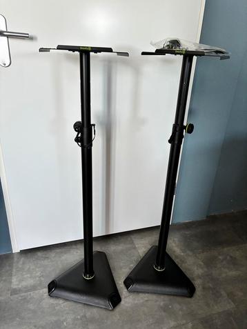 Gravity SP3202 monitor statieven set beschikbaar voor biedingen