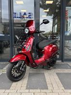 Vespa Sprint E4 80cc | Candy red | 80cc | Akrapovic | carbon, Niet ingevuld, Gebruikt, Overige modellen, Maximaal 45 km/u