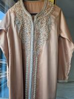 Caftan Kaftan Jalaba Takshita beige, Kleding | Dames, Gelegenheidskleding, Ophalen of Verzenden, Zo goed als nieuw, Beige, Overige typen