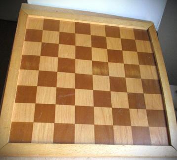 Schaakbord~Dambord~Houten bord voor schaken dammen beschikbaar voor biedingen