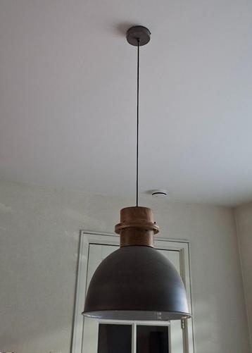 Hanglamp beschikbaar voor biedingen