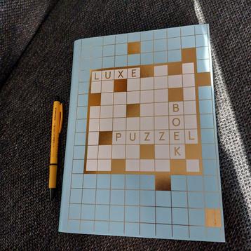 Luxe Puzzelboek beschikbaar voor biedingen