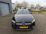 Mercedes-Benz A-klasse 250 e AMG Line 2022 Automaat, Auto's, Mercedes-Benz, Gebruikt, 4 cilinders, 15 kWh, Leder en Stof