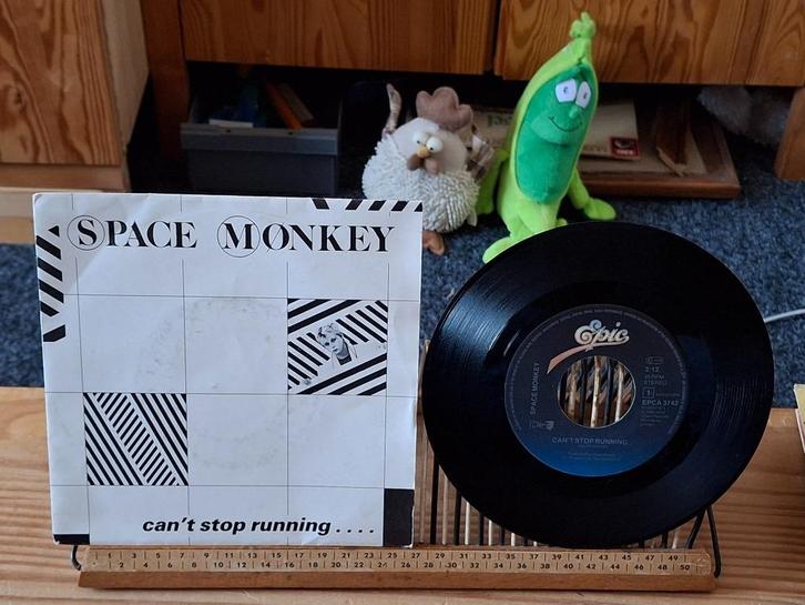 Space Monkey-Can't stop running(158) 2 euro vaste prijs, Cd's en Dvd's, Vinyl Singles, Zo goed als nieuw, Single, Pop, 7 inch