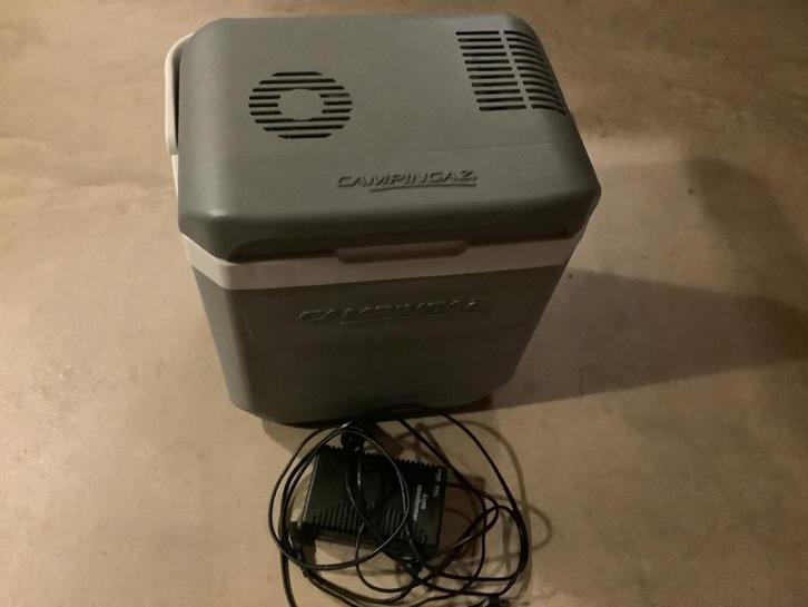 Campingaz Powerbox Plus 24L Koelbox met Adapter, Caravans en Kamperen, Koelboxen, Gebruikt, Koelbox, Elektrisch, Ophalen of Verzenden
