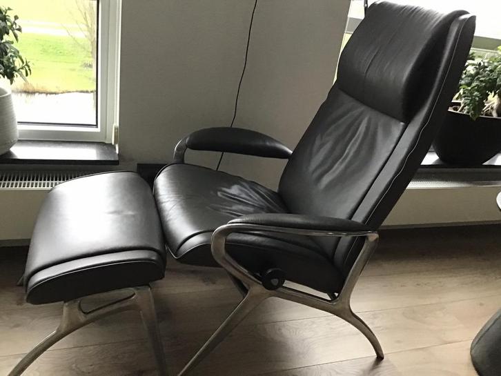 Stressless You relaxfauteuil grijs leer model James +hocker, Huis en Inrichting, Fauteuils, Zo goed als nieuw, Leer, 50 tot 75 cm
