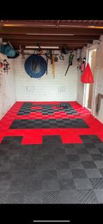 New Smooth Trax garagevloertegels 17m2, Doe-het-zelf en Verbouw, Tegels, Ophalen, Overige materialen, Gebruikt, 60 cm of meer