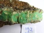 chrysopraas Tanzania 192 gram chrysophraas chrysofraas, Verzamelen, Mineralen en Fossielen, Ophalen of Verzenden, Mineraal