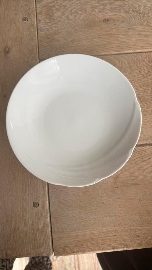 Maxim's de Paris Hutschenreuter 7x soep/pastaborden, Huis en Inrichting, Keuken | Servies, Gebruikt, Bord(en), Effen, Porselein