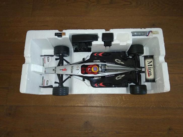 RC Race Auto - Schaal 1:8, Hobby en Vrije tijd, Modelbouw | Radiografisch | Auto's, Zo goed als nieuw, Auto onroad, Elektro, Schaal 1:8