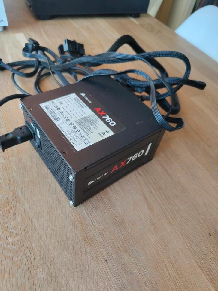 Corsair AX760 Voeding, Computers en Software, Interne voedingen, Ophalen of Verzenden