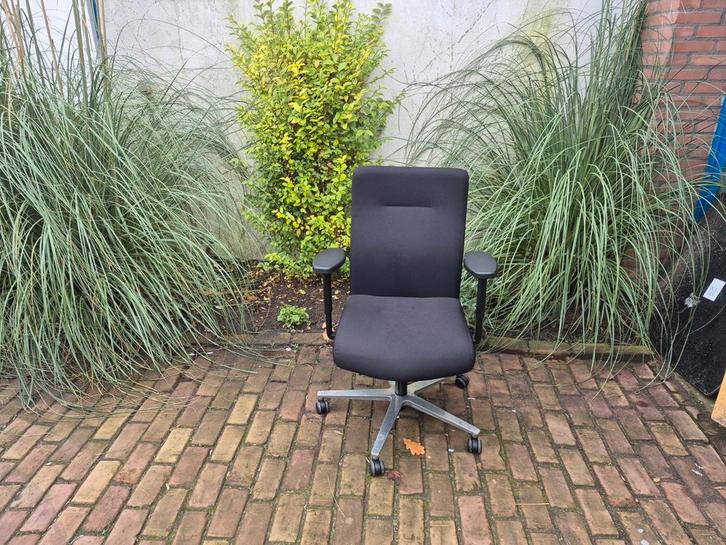 Rovo bureaustoel zwart gestoffeerd, Huis en Inrichting, Bureaustoelen, Zo goed als nieuw, Zwart, Ophalen