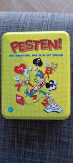 Pesten! Kaartspel in blik, Een of twee spelers, Ophalen of Verzenden, Zo goed als nieuw, Identity Games