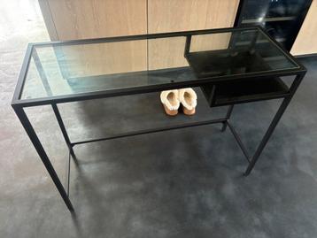 Bijzettaffel glas en zwart staal beschikbaar voor biedingen