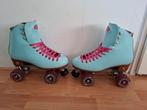 Moxi Beach Bunny Roller Skates Size 8, Sport en Fitness, Skeelers, Overige merken, Ophalen of Verzenden, Zo goed als nieuw, Inline skates 4 wielen