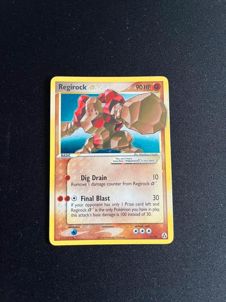 Pokemon Regirock Gold Star Ex Legend Maker 91/92 #2, Hobby en Vrije tijd, Verzamelkaartspellen | Pokémon, Zo goed als nieuw, Ophalen of Verzenden