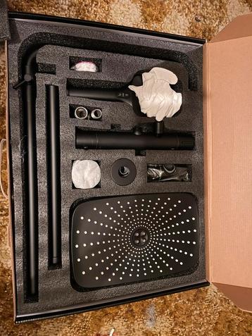 Regendouche compleet set met handdouche nieuw  beschikbaar voor biedingen
