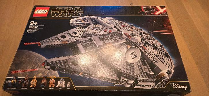 Millenium Falcon Lego Star Wars (75257), Kinderen en Baby's, Speelgoed | Duplo en Lego, Zo goed als nieuw, Lego, Complete set
